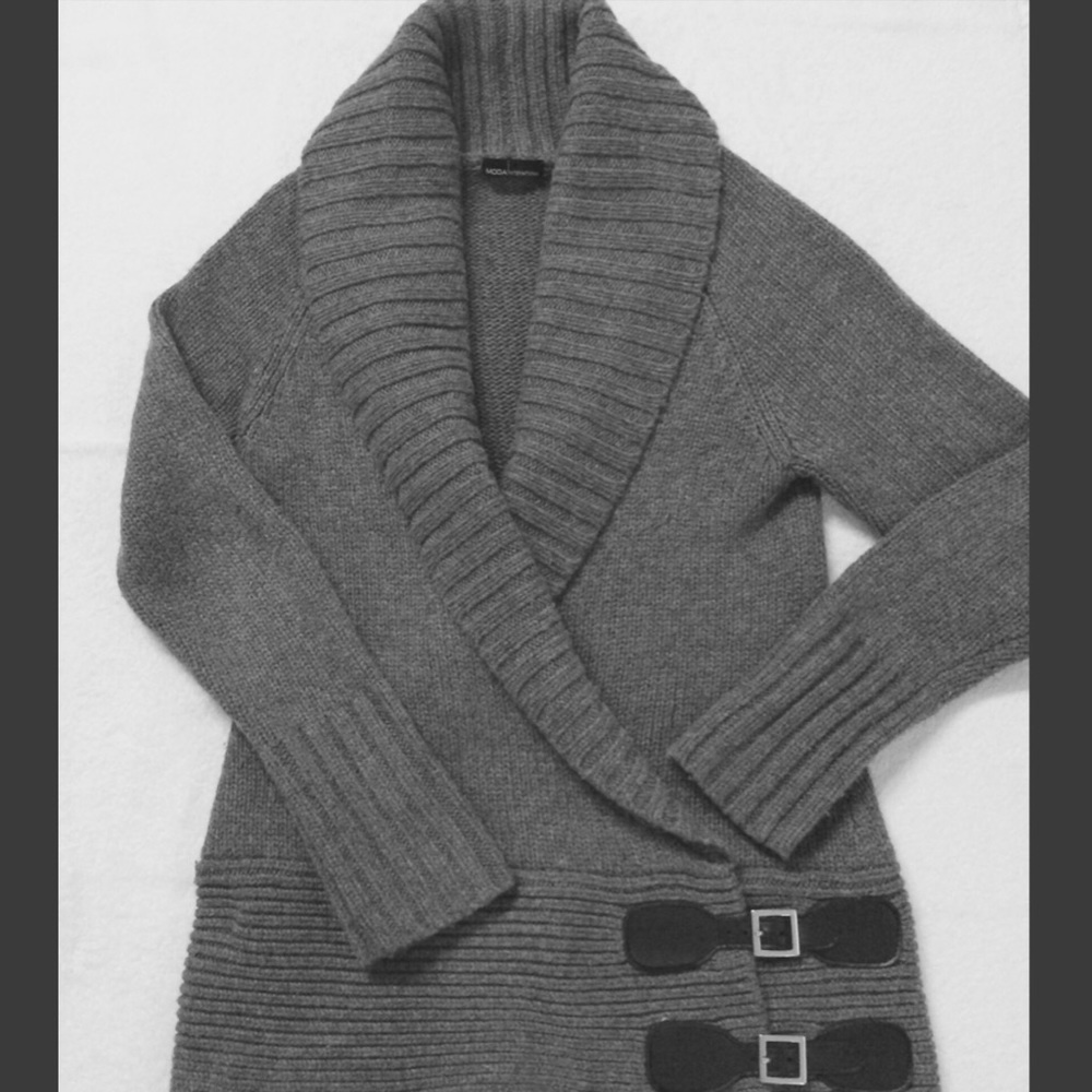 Gray Wrap Sweater - Picture 2 of 3